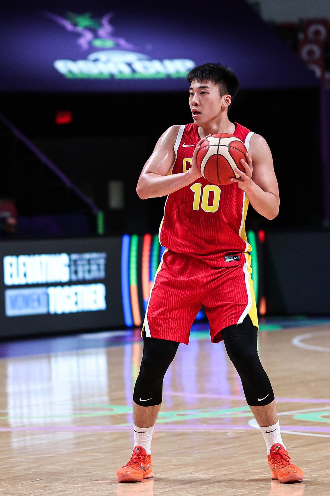 pp电子官网-媒体人：王俊杰值得更多尊重&amp;他是青少年的榜样 踏实打球&amp;无花边